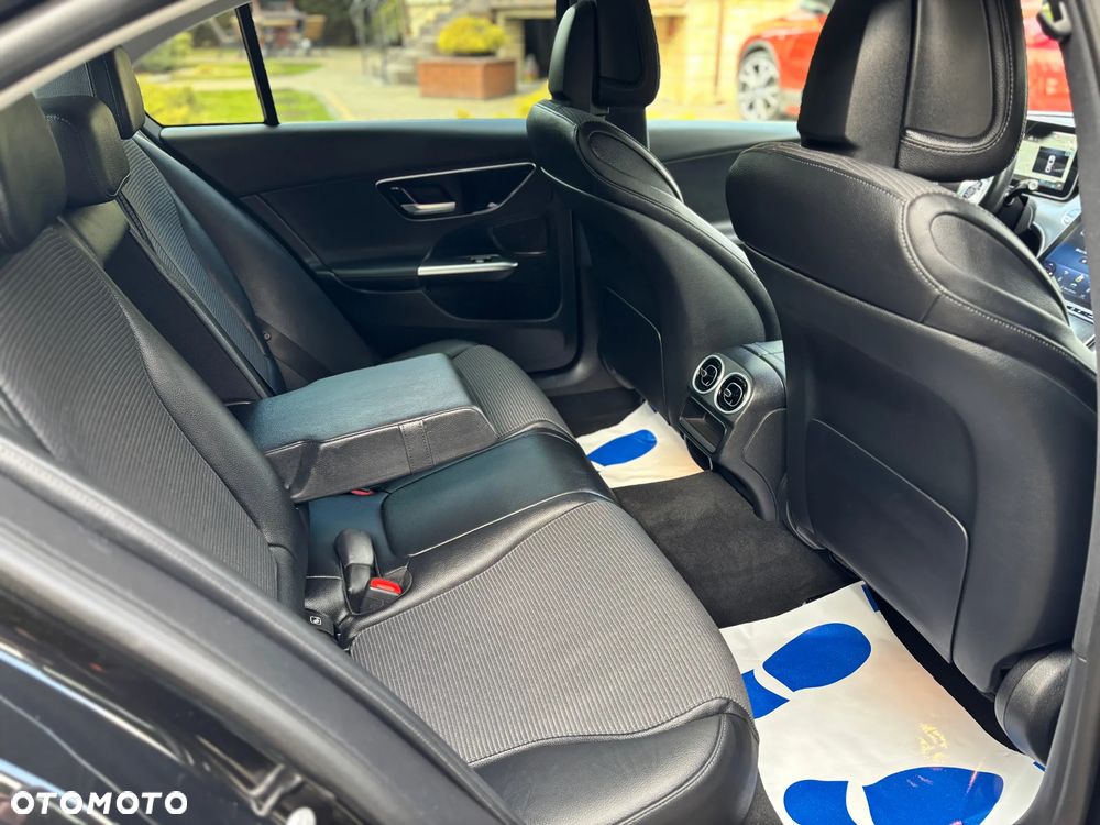 Mercedes-Benz Klasa C 220 d 9G-TRONIC Avantgarde - 19