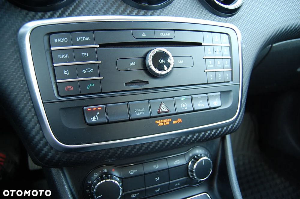 Mercedes-Benz GLA 180 (CDI) d 7G-DCT - 14