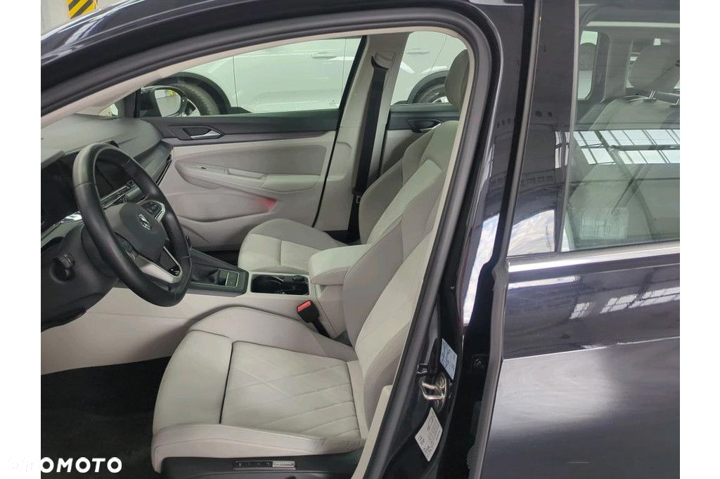 Volkswagen Golf - 5