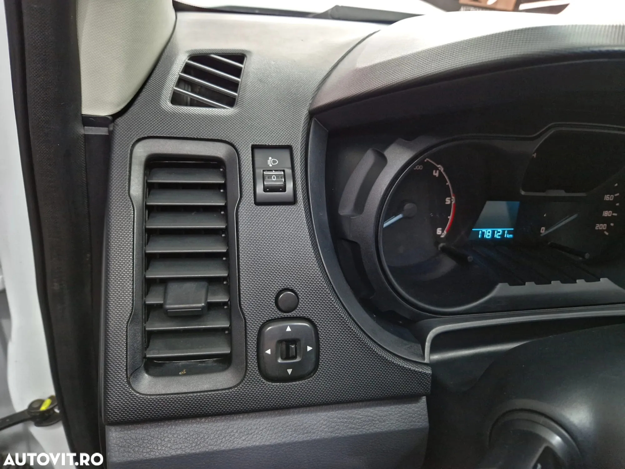 Ford Ranger Pick-Up 4x4 Cabina Dubla XLT - 10