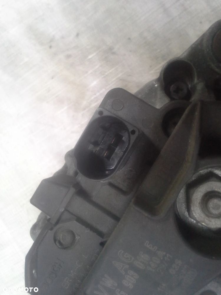 Audi A4 B8 2.0 TDi 143KM CAG CAGA alternator Bosch 140A 03G903016E  0124525114 - 10