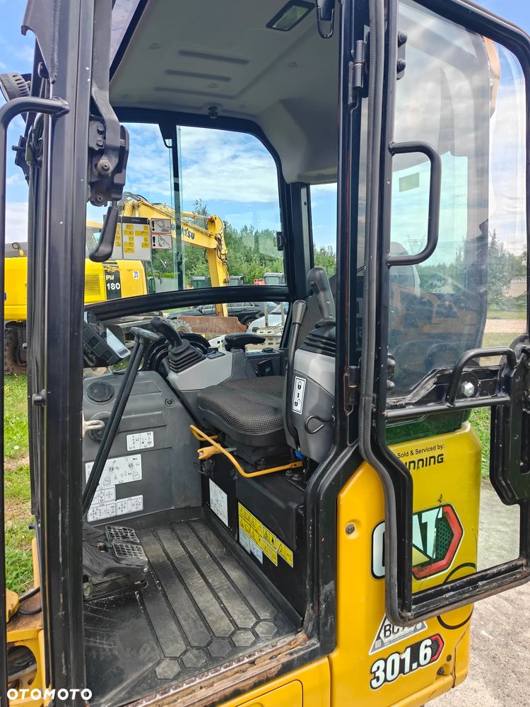 Caterpillar 301.6 - 17