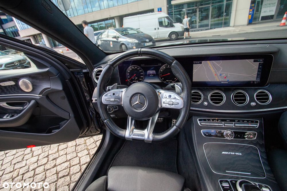 Mercedes-Benz Klasa E AMG 63 4-Matic+ - 14