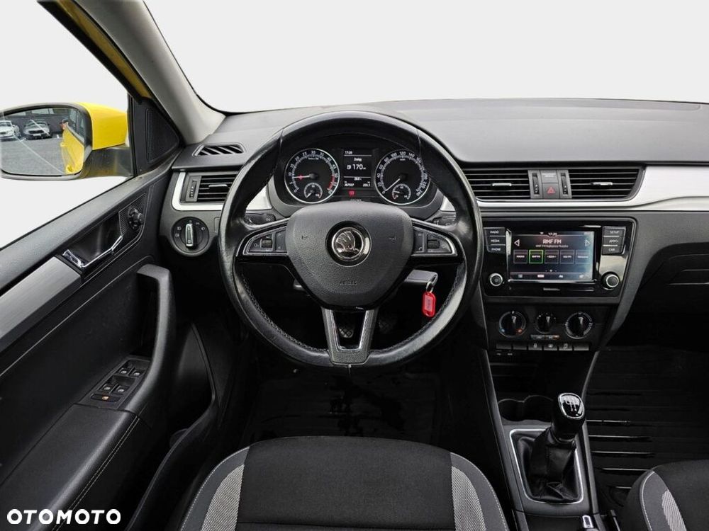 Skoda RAPID 1.6 TDI DPF Ambition - 23