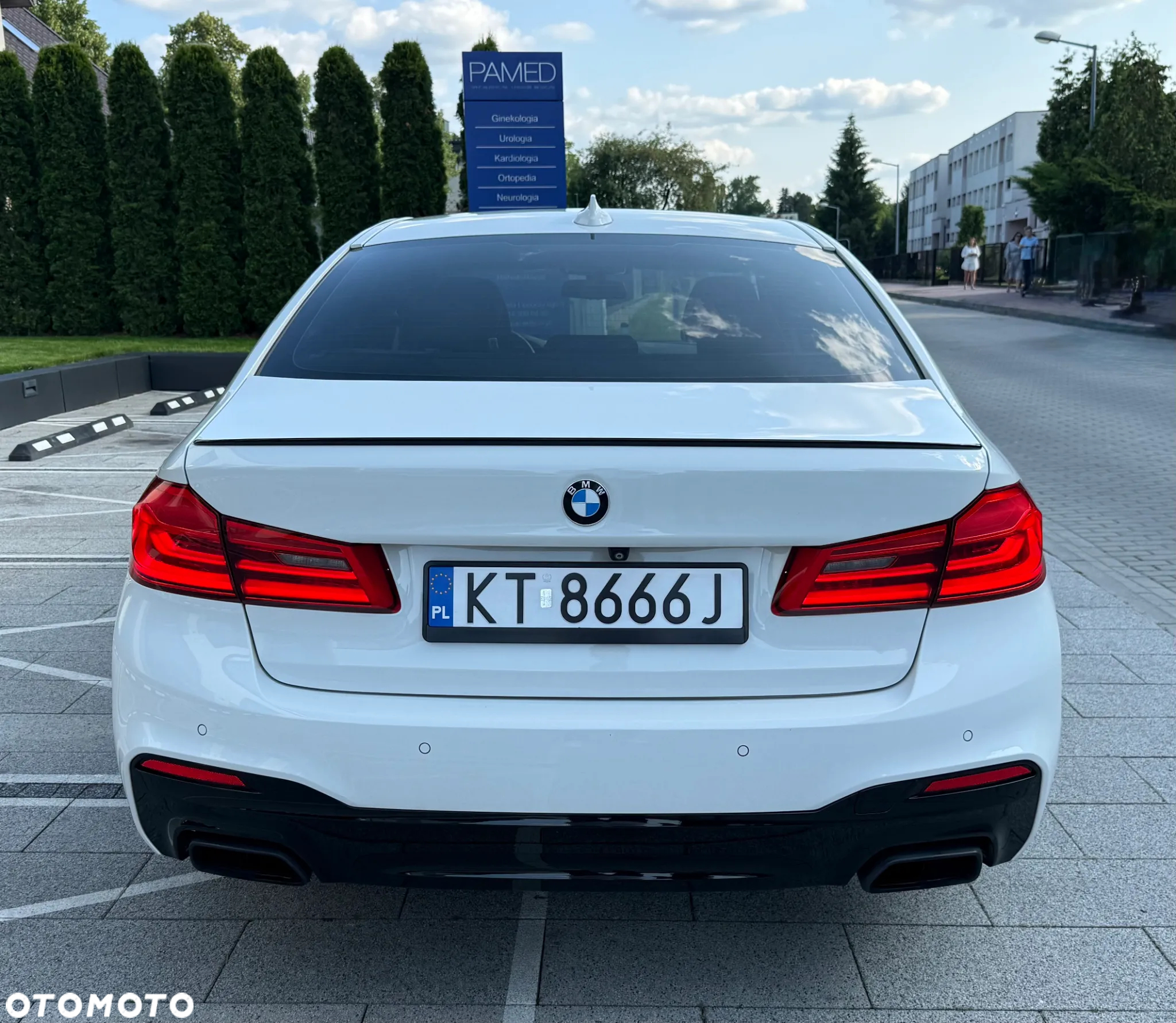 BMW Seria 5 M550i xDrive sport - 7