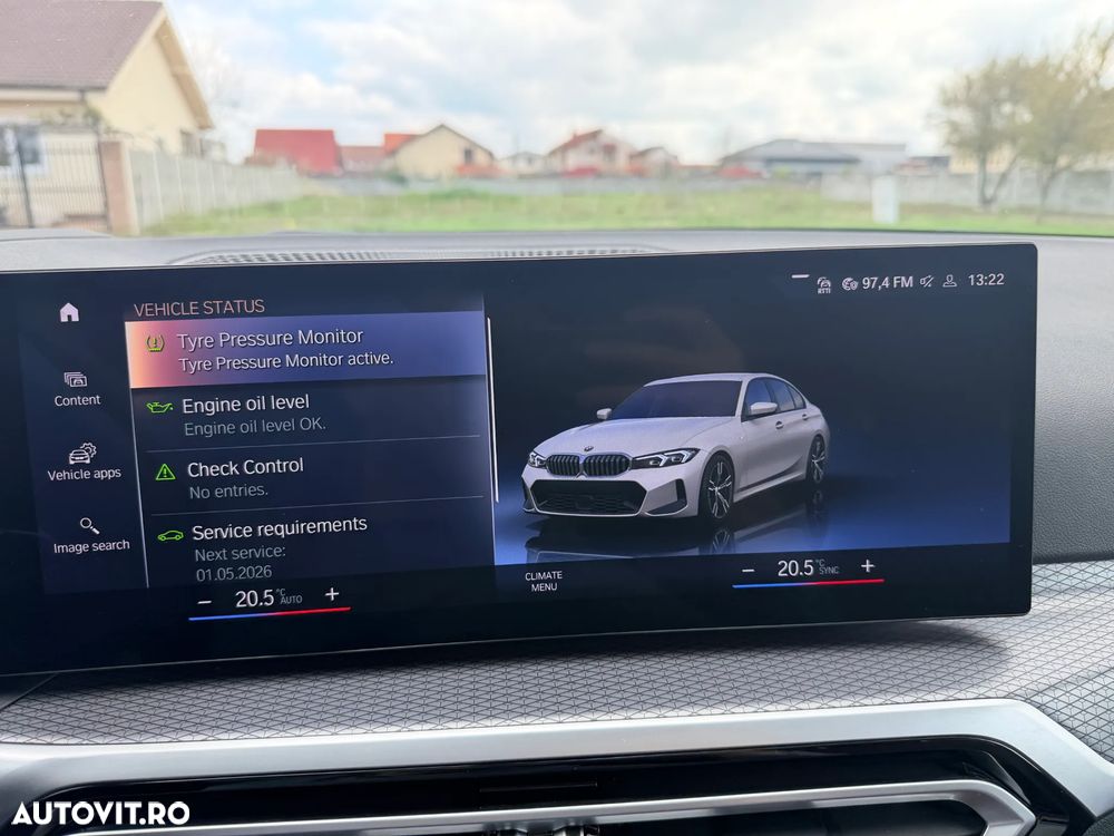 BMW Seria 3 330i xDrive Aut. - 30