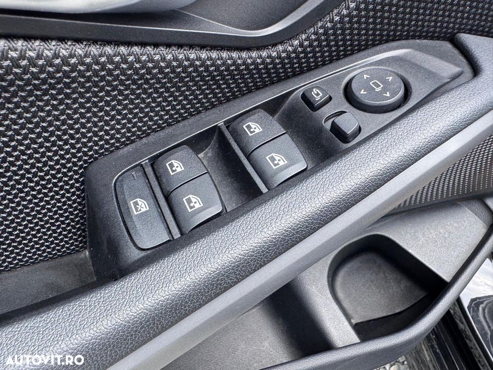 BMW Seria 3 320i AT - 16