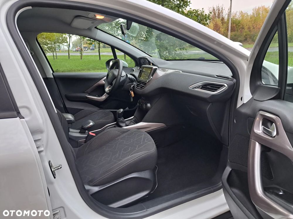 Peugeot 2008 - 23