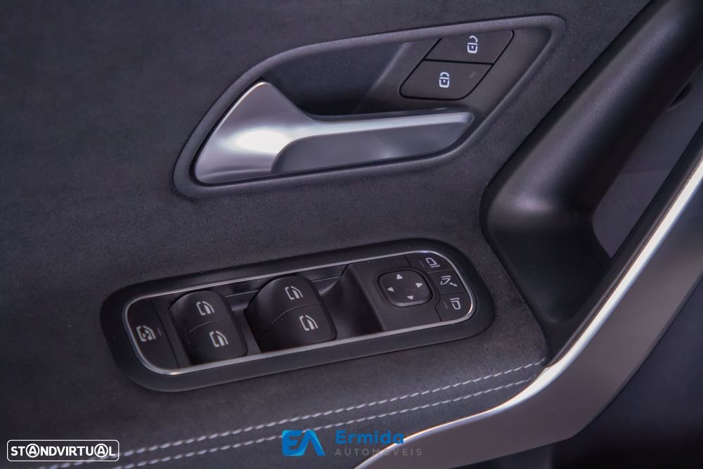 Mercedes-Benz CLA 250 - 38