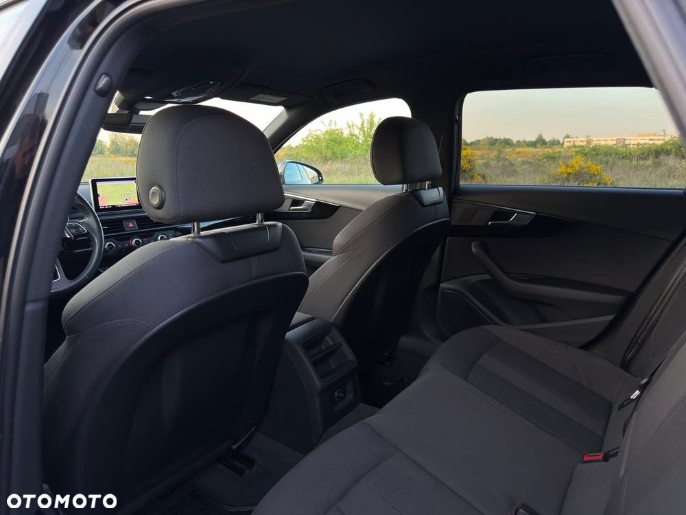 Audi A4 Avant 40 TDI S tronic sport - 32