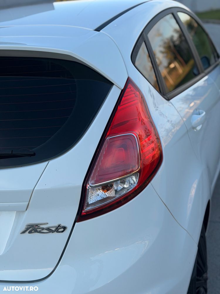 Ford Fiesta - 27