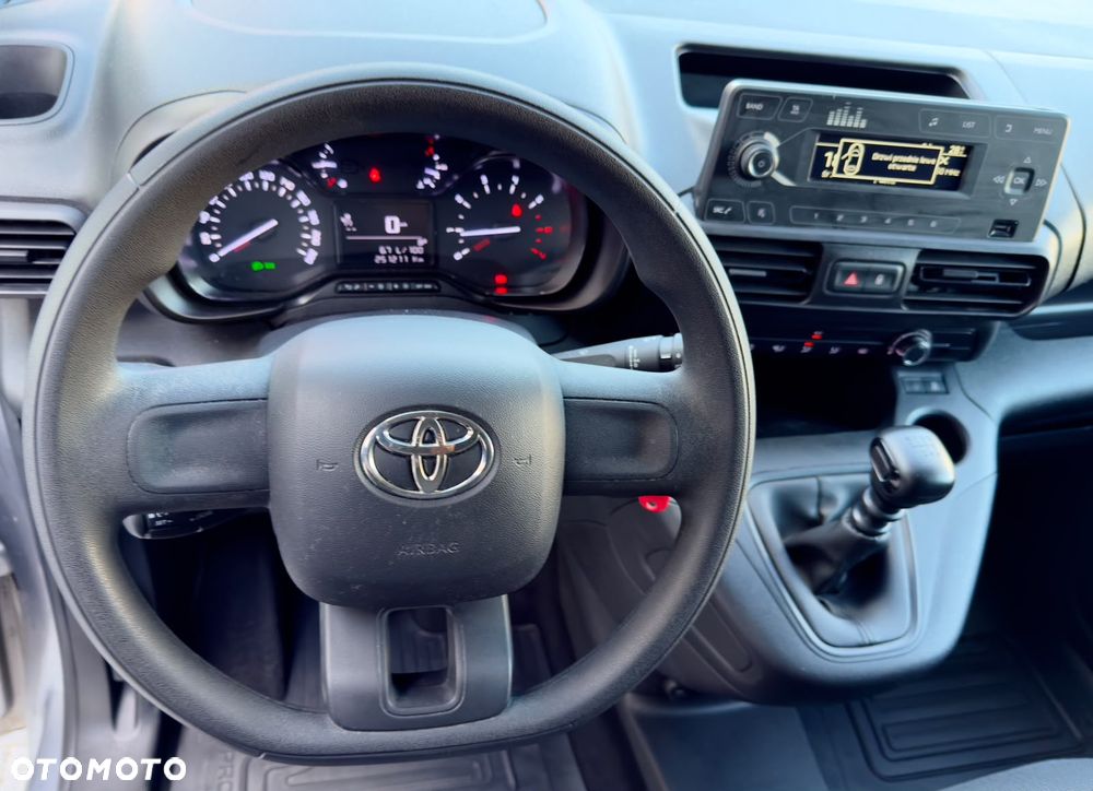 Toyota Proace City L2 Długi Salon Polska BEZWYPADKOWA Serwisowana FVAT23% ZADBANY OKAZJA - 33
