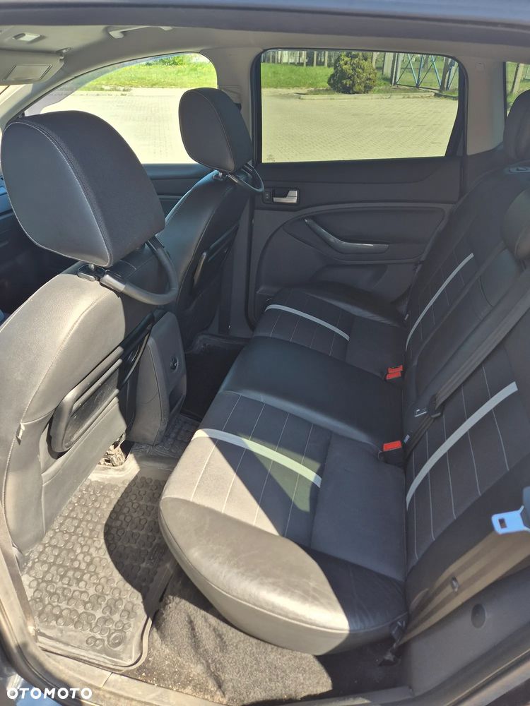 Ford Kuga 2.0 TDCi Titanium - 7