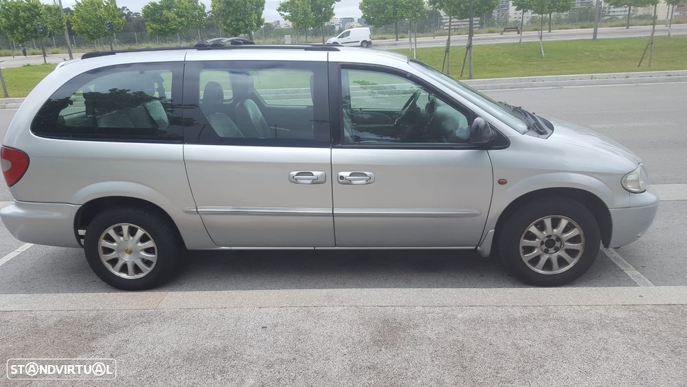 Chrysler Voyager 2.5 CRD LX - 1