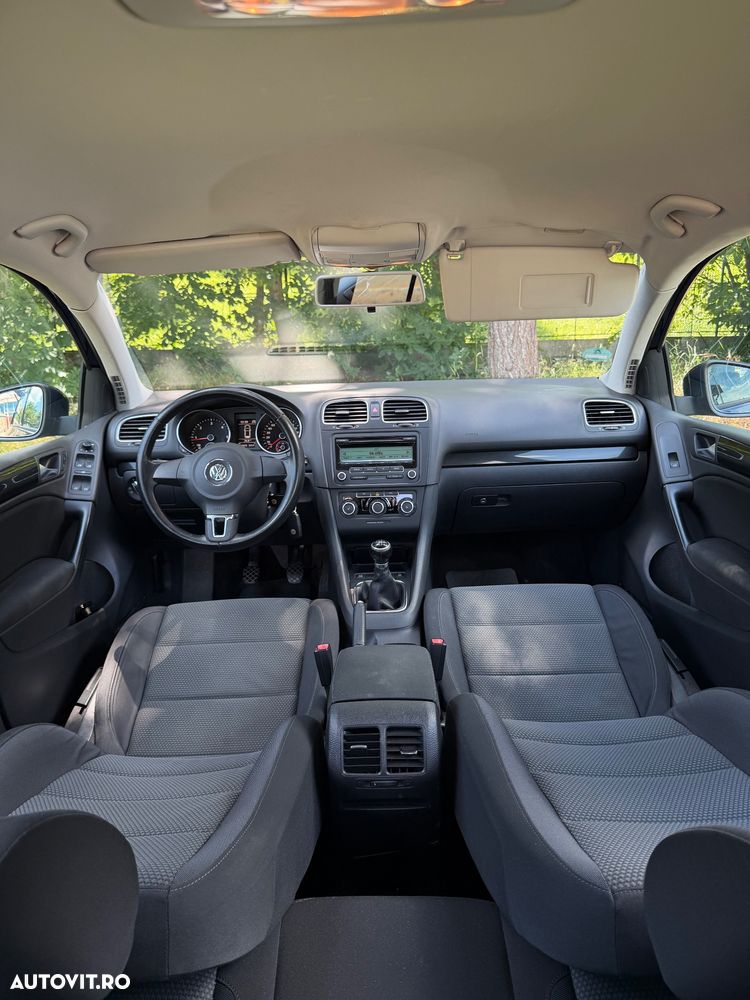 VOLKSWAGEN Golf 2010 — imagine 6