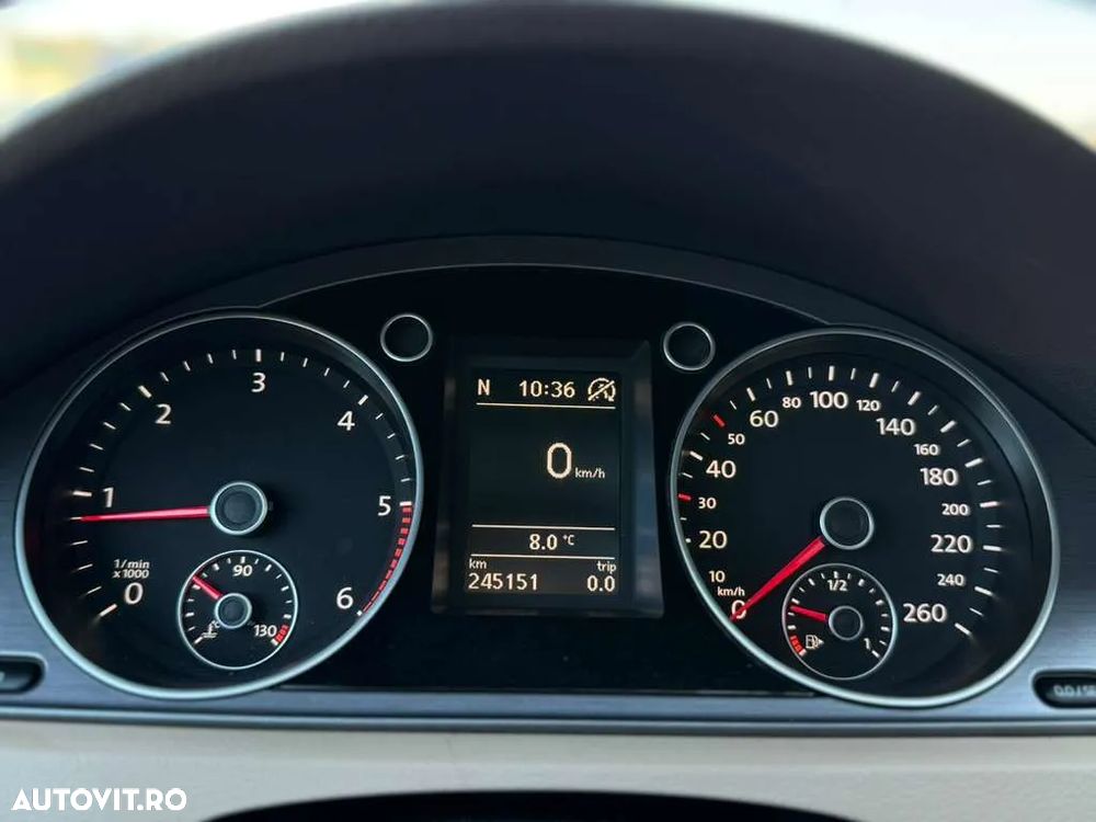 Volkswagen Passat Variant 2.0 TDI 4Motion BlueMotion Technology Comfortline DSG - 16