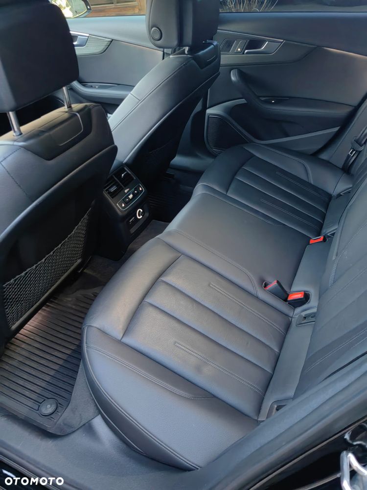Audi A4 Limousine - 5