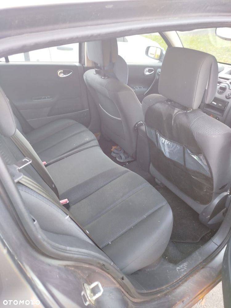 Renault Megane 1.5 dCi Pack Authentique - 5