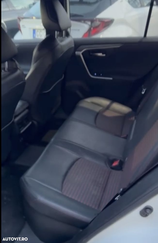 Toyota RAV4 2.5 PHEV VVT-iE 4x4 Style Bi-Tone - 9