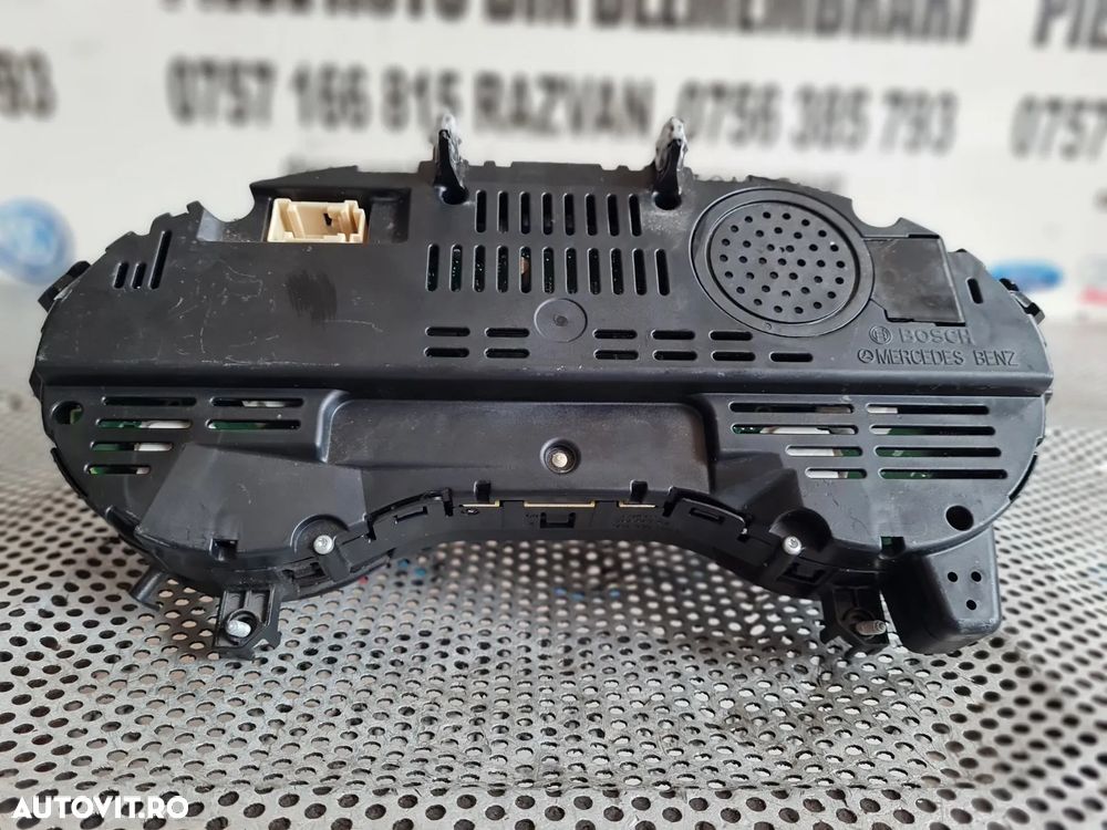 Ceasuri Bord Mercedes Gla X156 Cod A Volan Stanga Europa - Dezmembrari Arad - 7