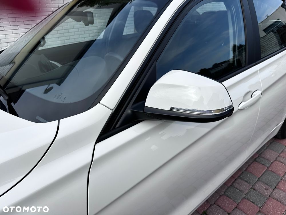 BMW Seria 3 318i - 8