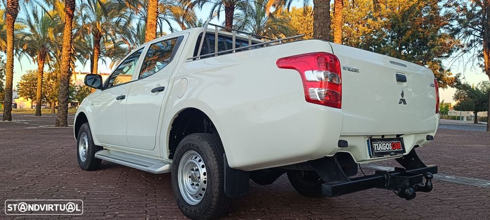 Mitsubishi L200 2.4 DI-D CD Invite 2WD - 34