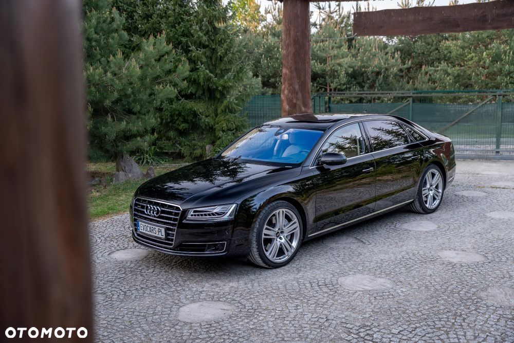Audi A8 2015 photo 3