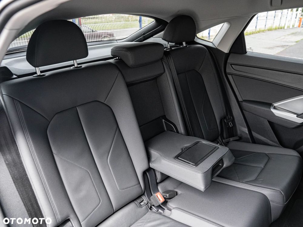 Audi Q3 Sportback 35 TDI S tronic S line - 29