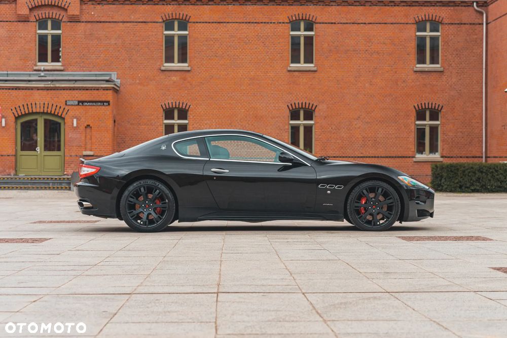 Maserati GranTurismo - 10
