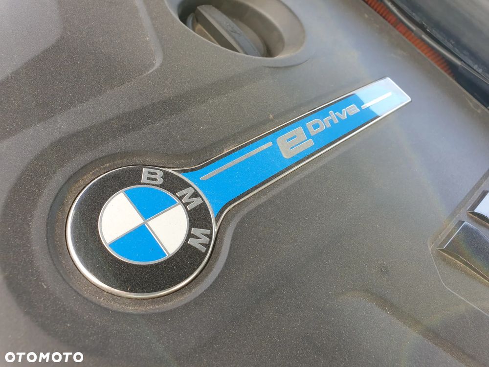 BMW Seria 5 530e iPerformance xDrive Luxury Line - 17