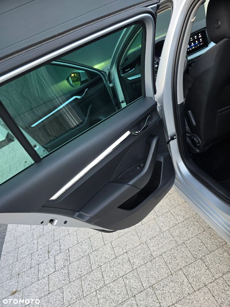 Skoda Octavia 2.0 TDI Style DSG - 18