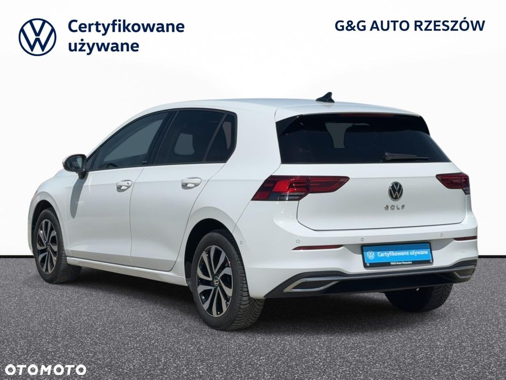 Volkswagen Golf - 5