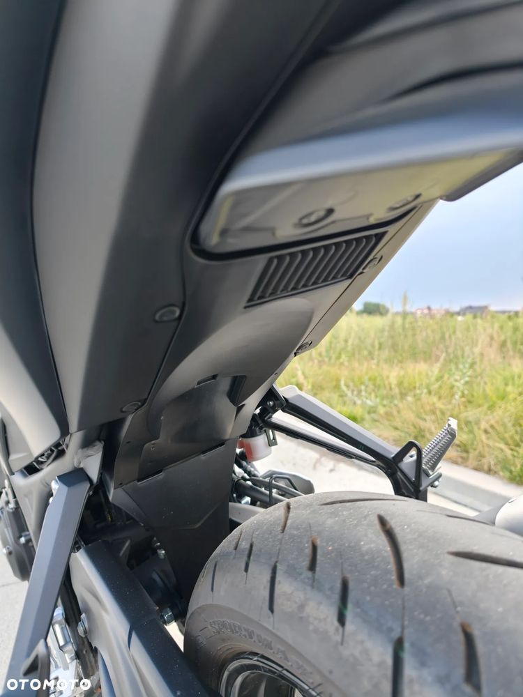 Yamaha MT - 8
