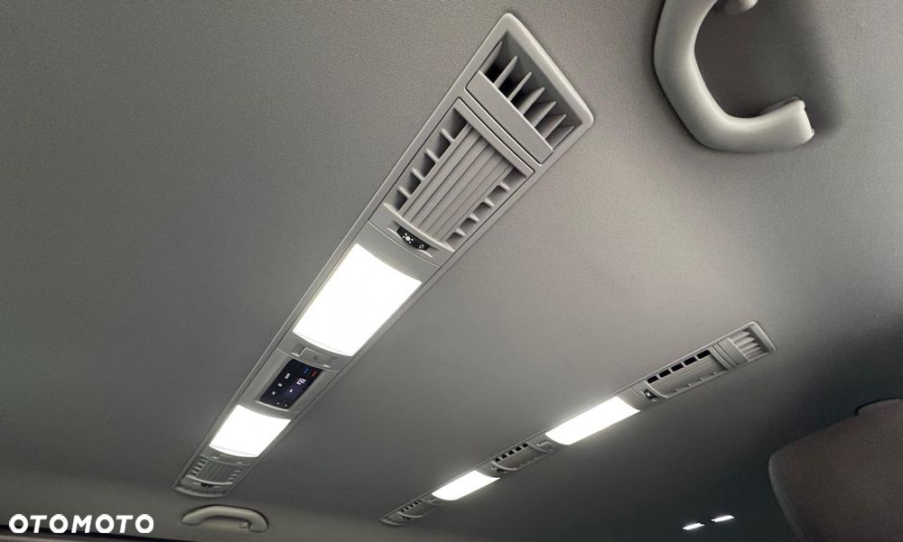 Volkswagen Caravelle 6.1 2.0 TDI L2 Highline DSG - 26