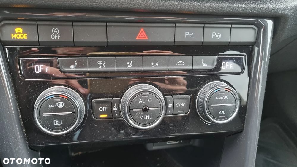 Volkswagen T-Roc 1.5 TSI ACT Advance DSG - 35