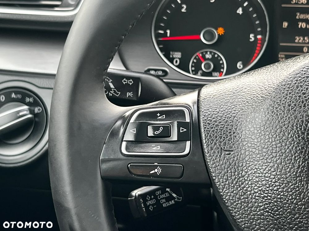 Volkswagen Passat Variant 2.0 TDI BlueMotion Technology Comfortline - 22