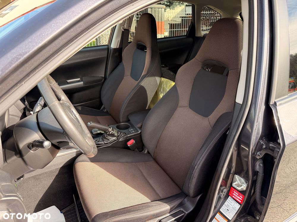 Subaru Impreza XV 2.0R - 21