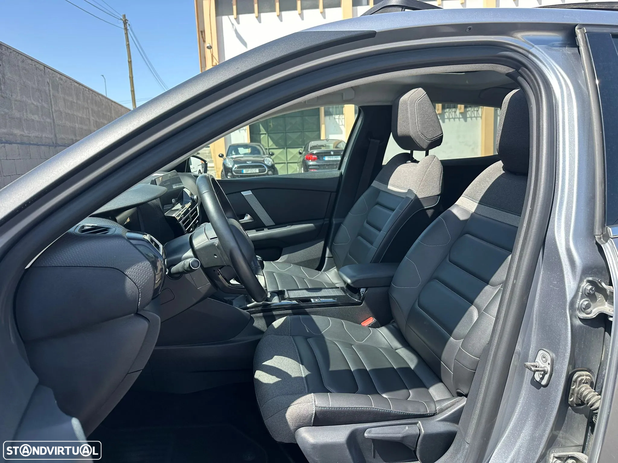 Citroën C4 1.2 PureTech Shine - 9