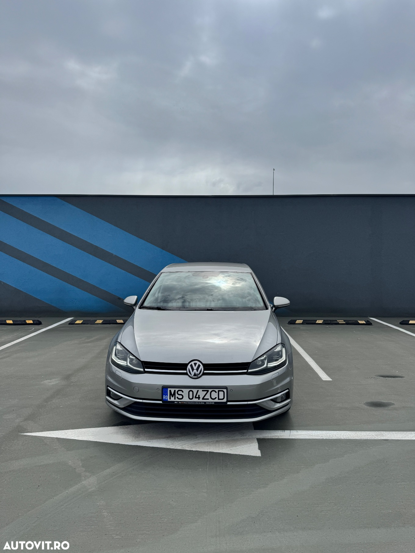 Volkswagen Golf 1.6 TDI DSG Comfortline - 7