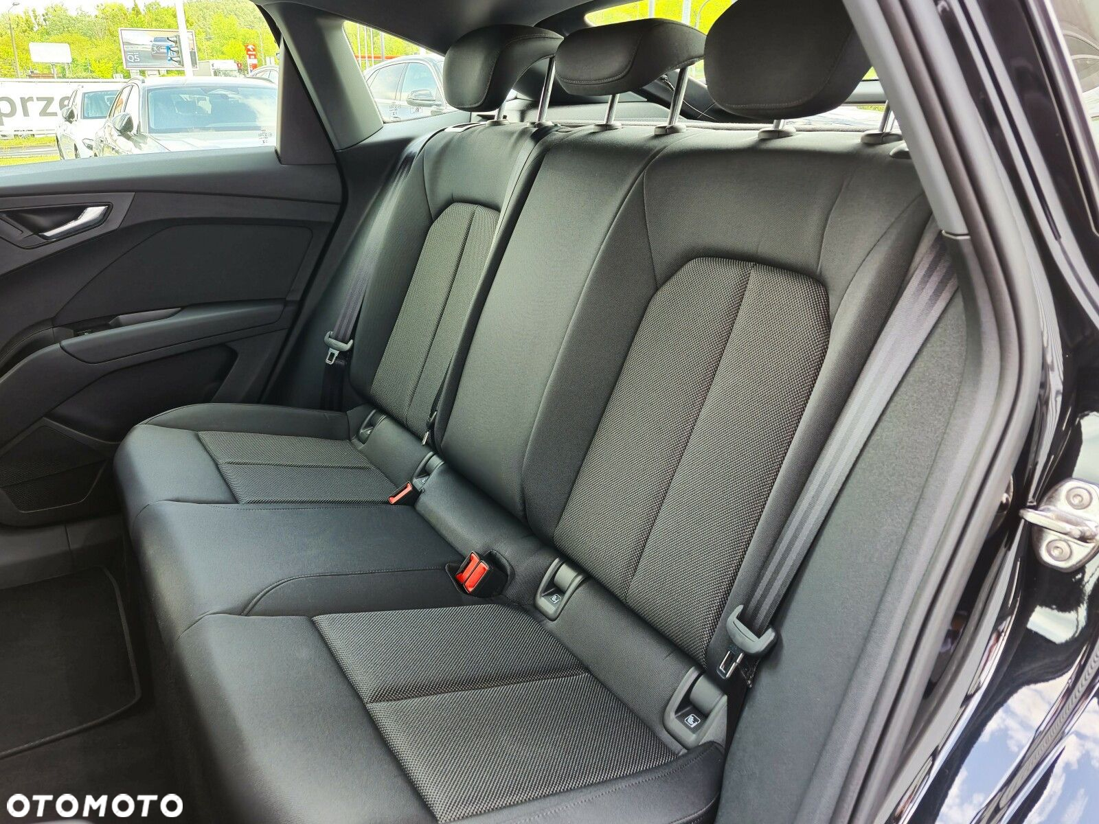 Audi Q4 e-tron - 23