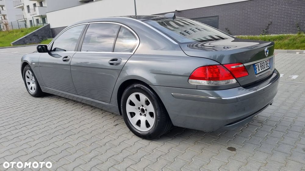 BMW Seria 7 740i - 19