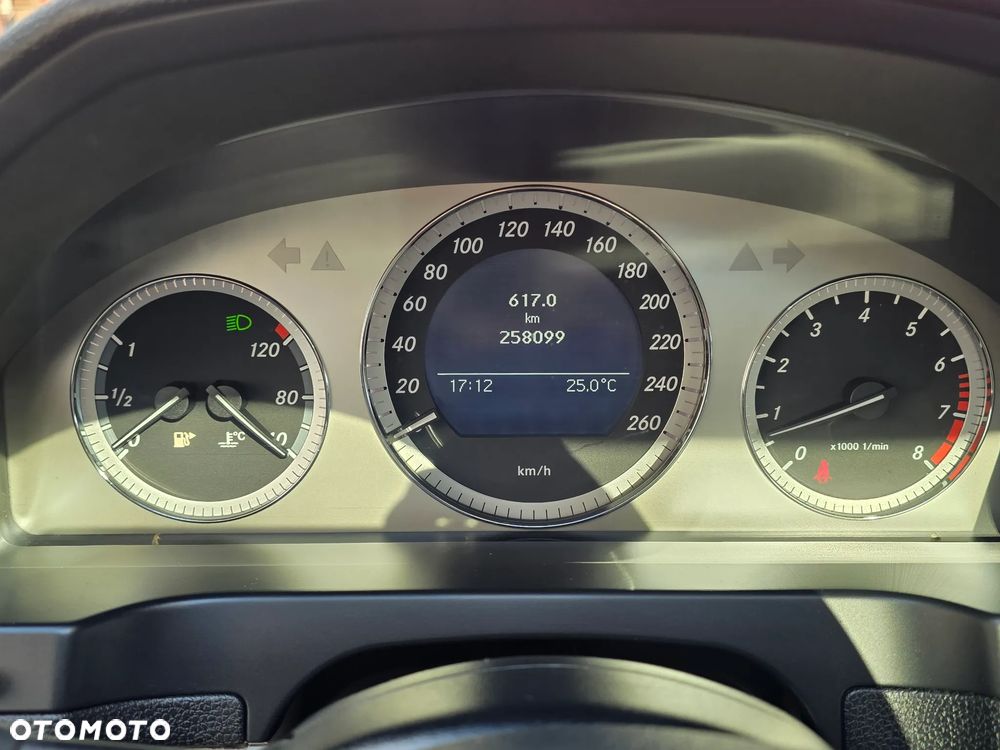Mercedes-Benz Klasa C 280 Avantgarde Sport Edition + - 36