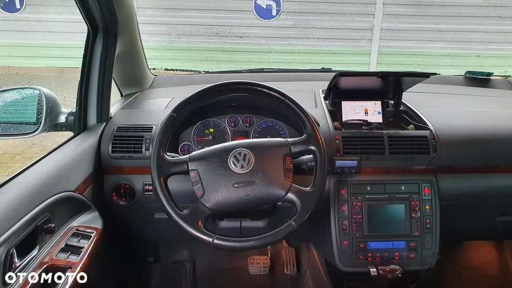 Volkswagen Sharan 1.9 TDI Automatik Highline - 5