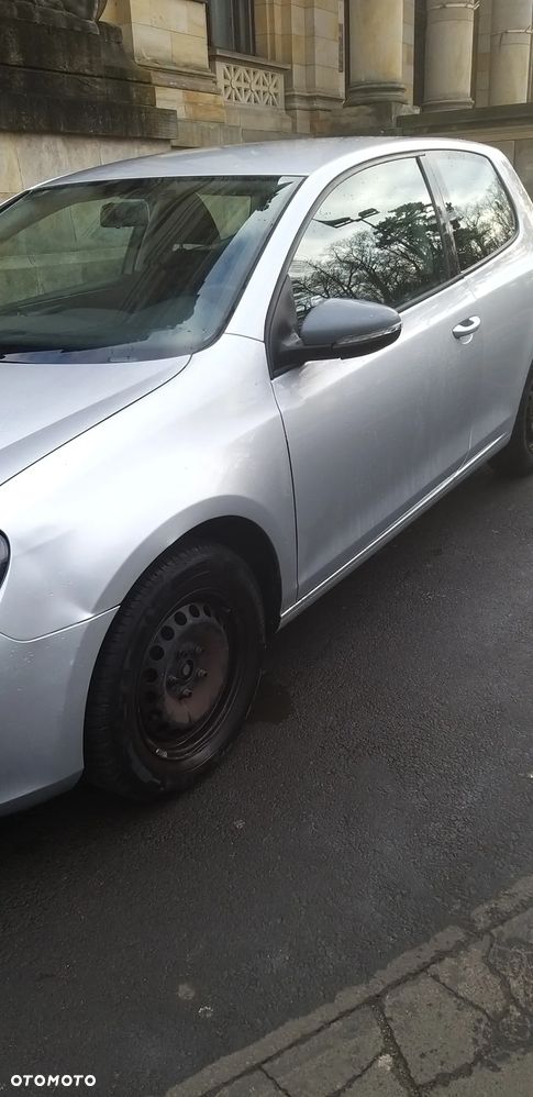 Volkswagen Golf 1.6 TDI DPF Highline - 5