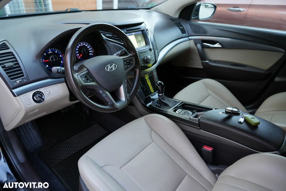Hyundai i40 Kombi 1.7 CRDi DCT Premium - 12