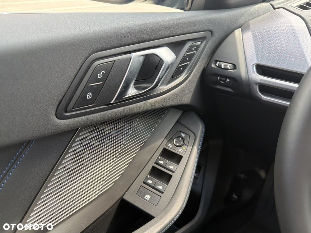 BMW Seria 1 - 18
