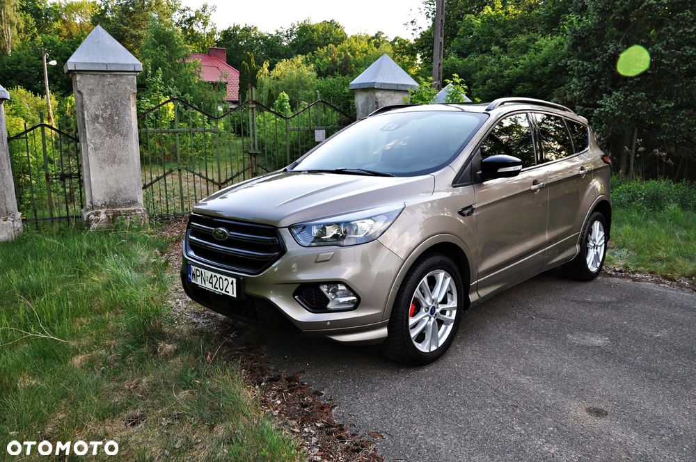 Ford Kuga 2.0 TDCi 4x4 ST-Line - 10