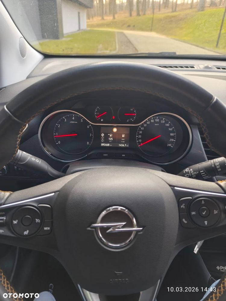 Opel Crossland X - 13