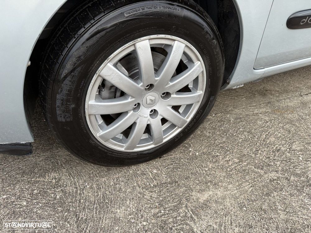 Renault Clio 1.5 dCi Dynamique Luxe - 38