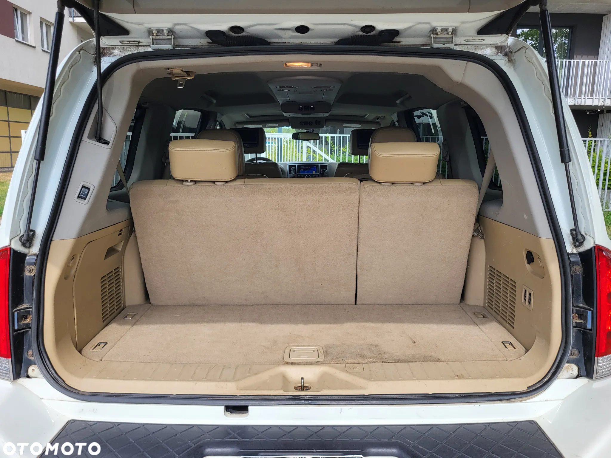 Nissan Armada - 29